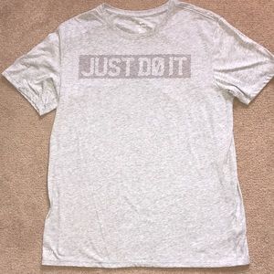 Nike tee shirt